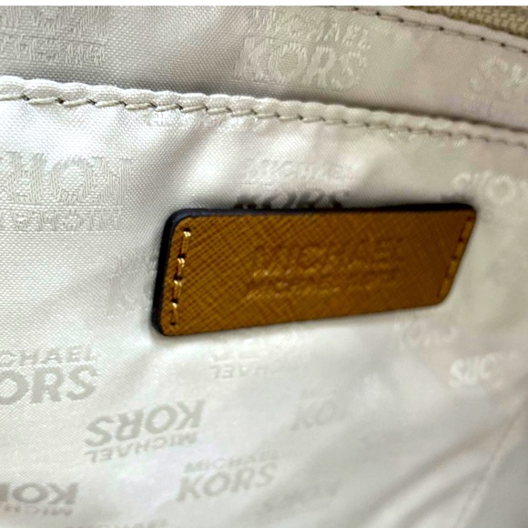 Michael Kors, navy & white striped tote with acorn leather straps, lining, satin - Picture 6 of 8